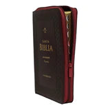 Biblia Reina Valera 1960, tamaño Gigante (170x235 mm), Letra Gigante 15 puntos. Imitación Piel marrón. Con cierre y con índice. Colección Tradicional.
