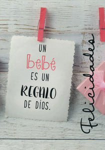Tarjetas Postales "Un bebé Es Un Regalo De Dios" by  LUCIANO'S GIFTS